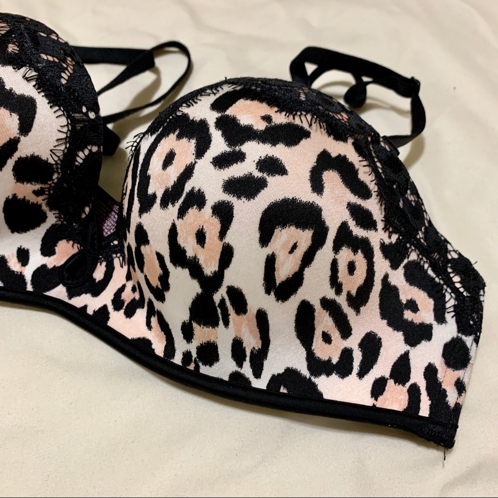 Victoria’s Secret Boomshell bra 34A NEW push up